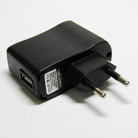 СЗУ-USB Axtel 1 выход 2A