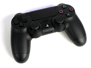 Геймпад PlayStation DualShock 4 16кн. беспроводной черный